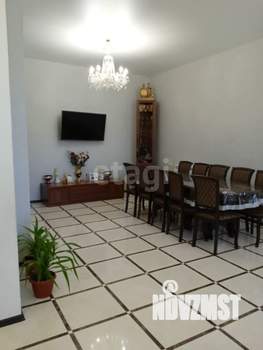 Дом 177м², 2-этажный, участок 6 сот.  