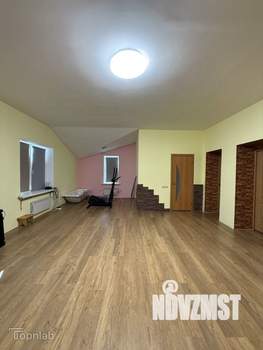 Дом 250м², 2-этажный, участок 18 сот.  