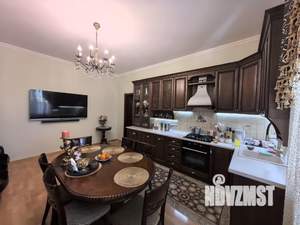 Дом 195м², 2-этажный, участок 4 сот.  