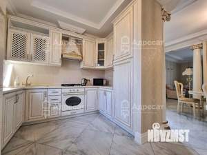 Дом 266м², 2-этажный, участок 6 сот.  