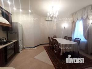 Дом 318м², 3-этажный, участок 5 сот.  