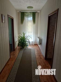 Дом 240м², 3-этажный, участок 5 сот.  