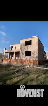 Коттедж 300м², 3-этажный, участок 8 сот.  