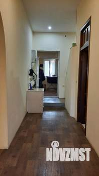 Коттедж 337м², 3-этажный, участок 9 сот.  