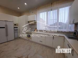 Коттедж 175м², 2-этажный, участок 8 сот.  