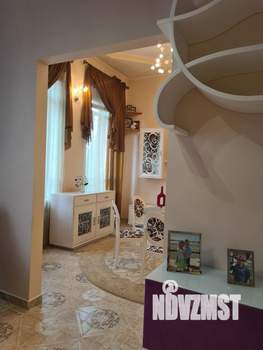 Коттедж 342м², 2-этажный, участок 6 сот.  