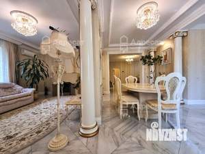 Дом 266м², 2-этажный, участок 6 сот.  
