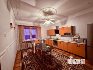 Дом 272м², 3-этажный, участок 6 сот.  