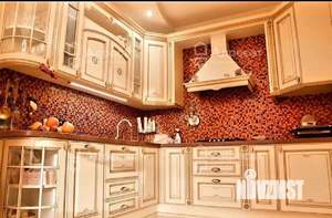 Дом 237м&sup2;, 3-этажный, участок 6 сот.  