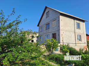 Коттедж 235м², 3-этажный, участок 15 сот.  