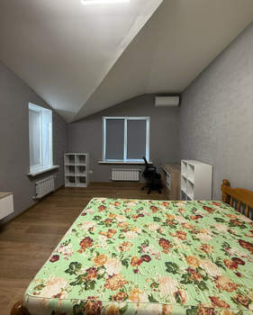 Дом 250м², 2-этажный, участок 18 сот.  