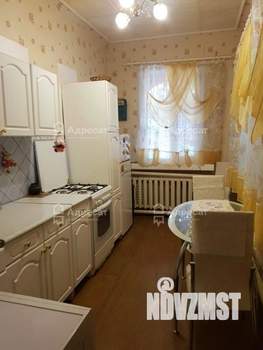 Дом 272м², 2-этажный, участок 6 сот.  