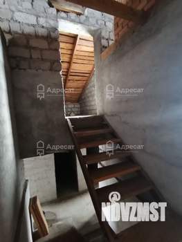 Дом 295м², 3-этажный, участок 6 сот.  