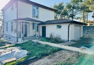 Дом 168м², 3-этажный, участок 12 сот.  