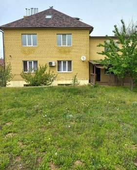 Дом 340м², 3-этажный, участок 15 сот.  