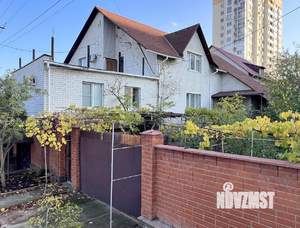 Дом 365м², 2-этажный, участок 8 сот.  