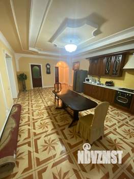 Коттедж 247м², 2-этажный, участок 5 сот.  