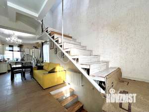 Дом 220м², 3-этажный, участок 7 сот.  
