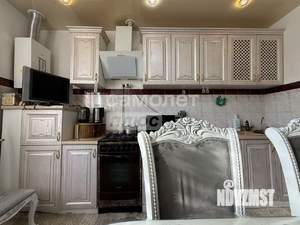 Дом 194м², 1-этажный, участок 6 сот.  