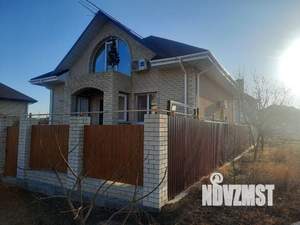 Дом 220м², 3-этажный, участок 7 сот.  