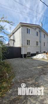 Коттедж 400м², 3-этажный, участок 5 сот.  