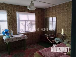 Дом 60м², 2-этажный, участок 6 сот.  