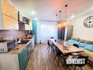 Дом 140м², 2-этажный, участок 3 сот.  