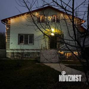 Дом 260м², 3-этажный, участок 6 сот.  