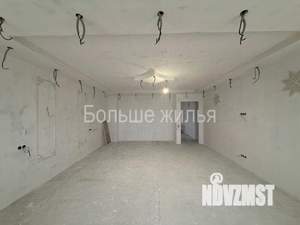 Дом 271м&sup2;, 3-этажный, участок 8 сот.  