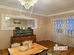 Дом 272м², 3-этажный, участок 6 сот.  
