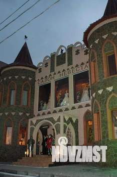 Дом 560м&sup2;, 2-этажный, участок 6 сот.  