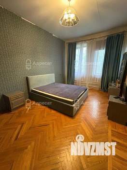 Дом 300м², 3-этажный, участок 5 сот.  