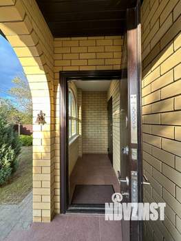 Дом 189м², 2-этажный, участок 15 сот.  