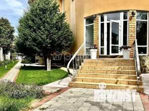 Дом 453м², 3-этажный, участок 9 сот.  