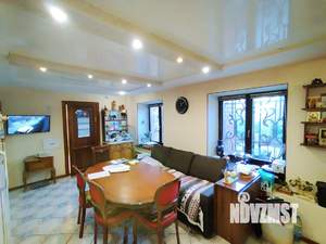 Дом 311м&sup2;, 4-этажный, участок 10 сот.  