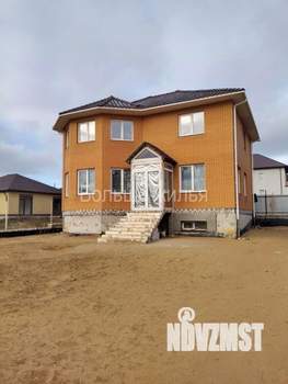 Дом 271м&sup2;, 3-этажный, участок 8 сот.  