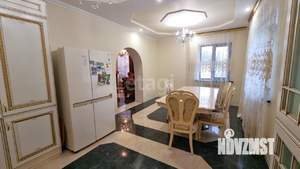 Дом 210м², 2-этажный, участок 4 сот.  