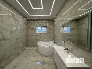 Дом 218м², 2-этажный, участок 8 сот.  