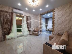 Коттедж 175м², 2-этажный, участок 8 сот.  