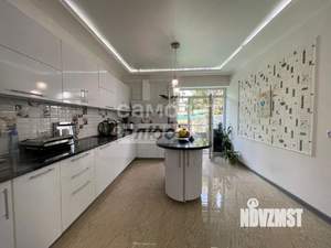Коттедж 321м², 3-этажный, участок 5 сот.  