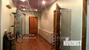 Дом 357м², 3-этажный, участок 5 сот.  