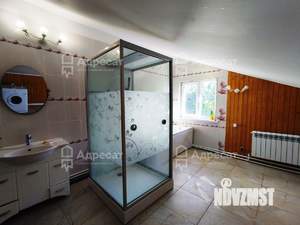 Дом 260м², 3-этажный, участок 6 сот.  
