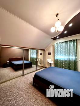 Дом 254м², 2-этажный, участок 6 сот.  