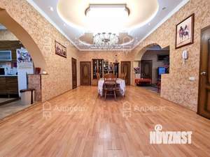 Дом 296м², 3-этажный, участок 5 сот.  
