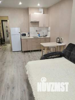 Студия квартира, посуточно, 30м2, 4/19 этаж