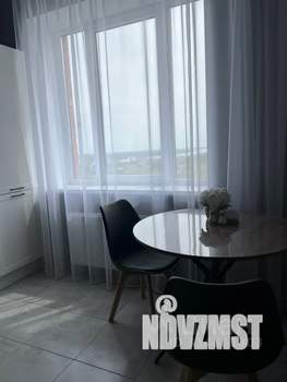 1-к квартира, посуточно, 44м2, 7/10 этаж