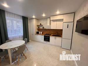 1-к квартира, посуточно, 40м2, 1/10 этаж