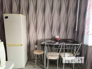 1-к квартира, посуточно, 38м2, 6/9 этаж