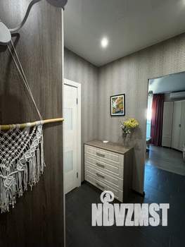 Студия квартира, посуточно, 30м2, 6/9 этаж