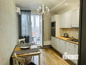 1-к квартира, посуточно, 42м2, 4/21 этаж